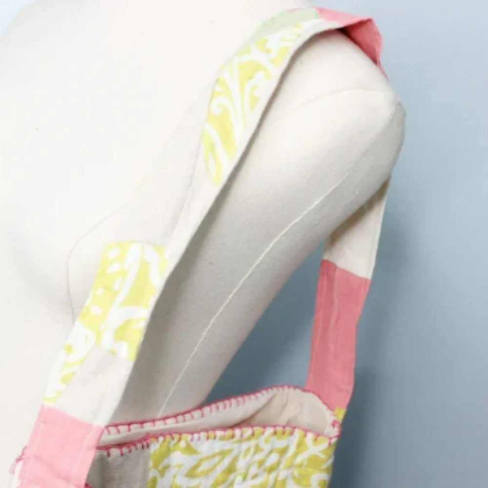 Quilted Linen Patchwork Tote Bag - Handmade Linen + Organic Cotton Purse - Picture 5 of 9